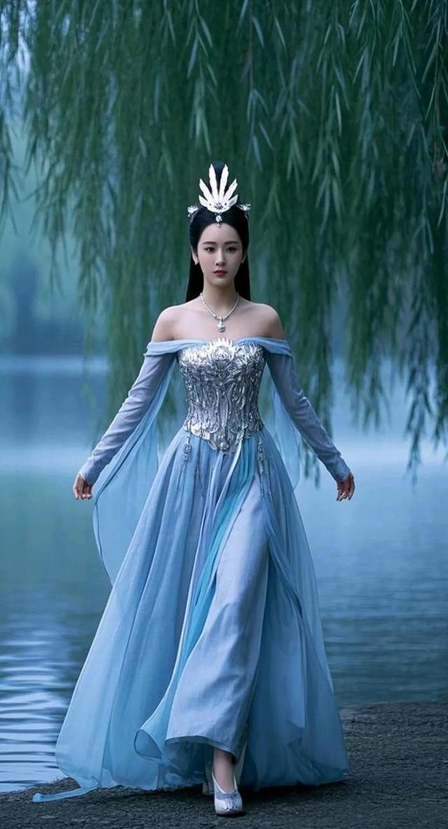 杨紫古装美照引热议,网友:她成了大家闺秀的代言人!