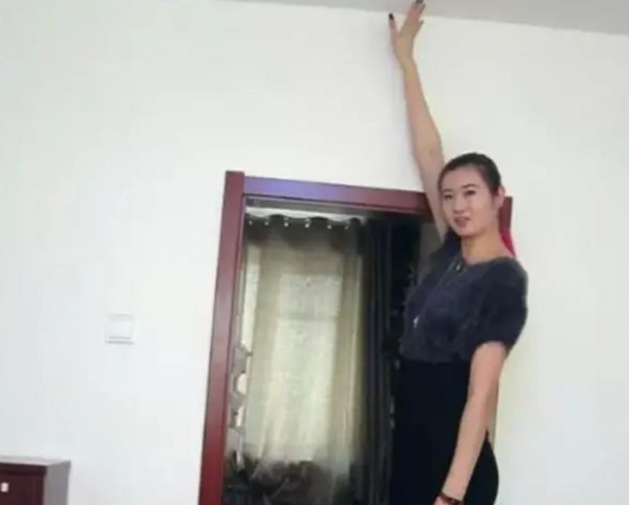 女篮梁天云:身高197厘米,嫁东北农村小伙,公婆为了她拆掉门框