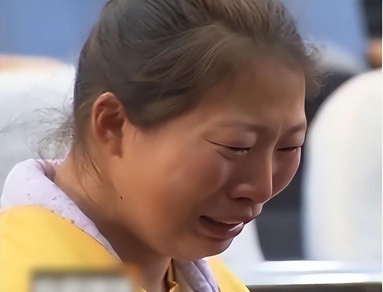 2013年,山西恶毒后妈朱红霞判死刑,当庭痛哭求饶:求赎罪的机会