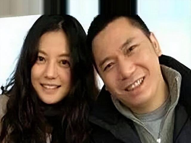 赵薇被丈夫黄有龙逼迫分居,净身出户背后真相惊人!
