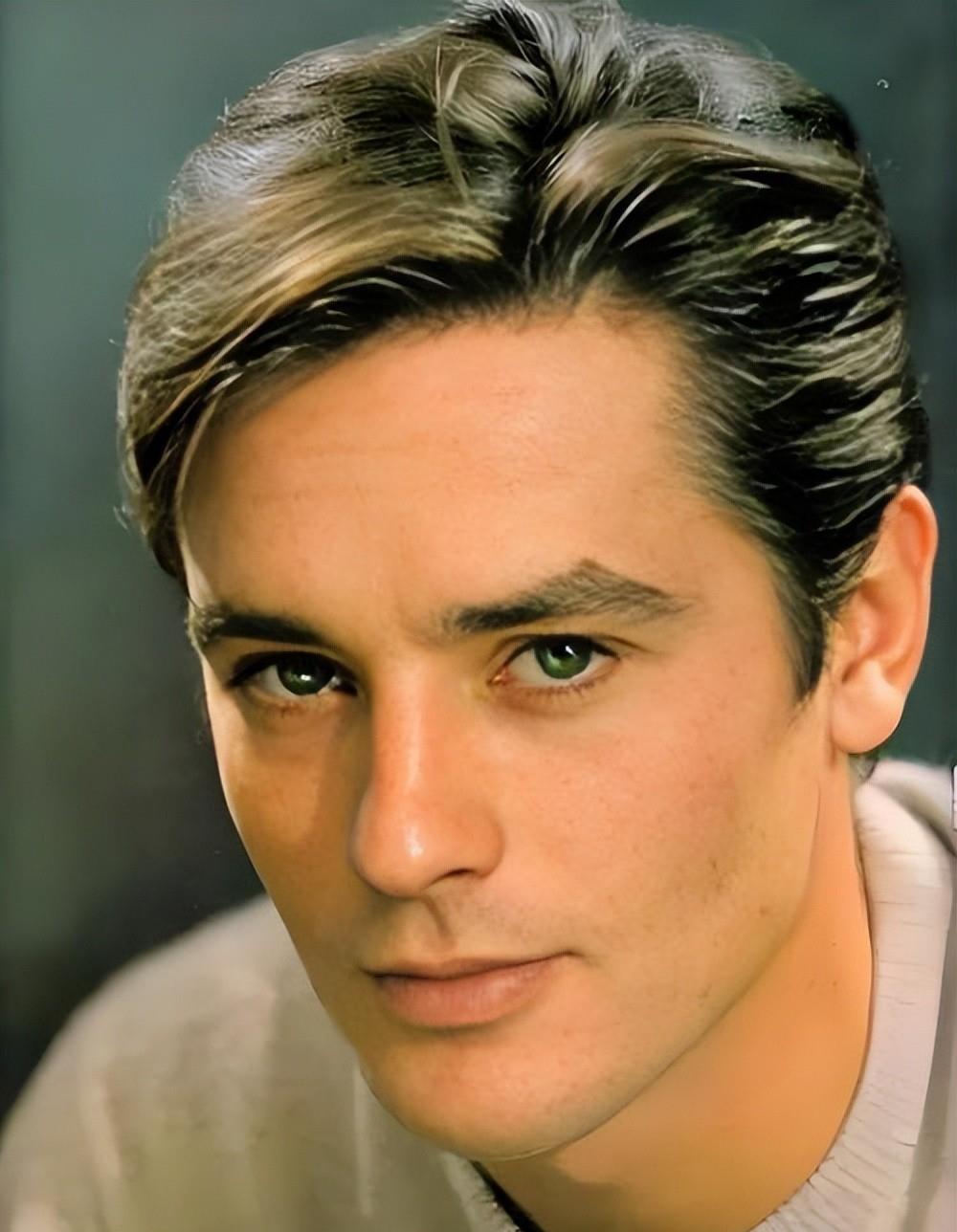 阿兰德龙一生风流倜傥,曾向中国女星求婚,23亿遗产安排令人意外