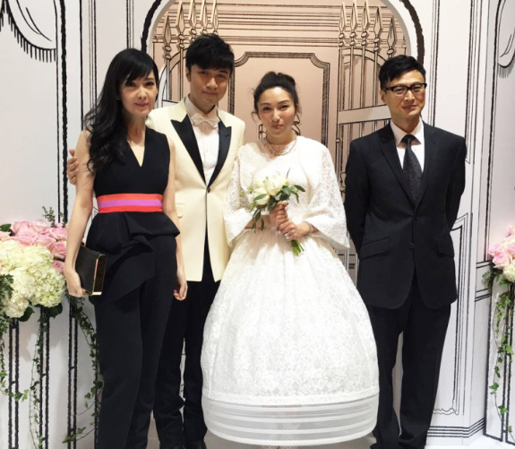 古巨基补办婚礼轰动全圈!地下恋20年终修成正果,儿子成最大推手