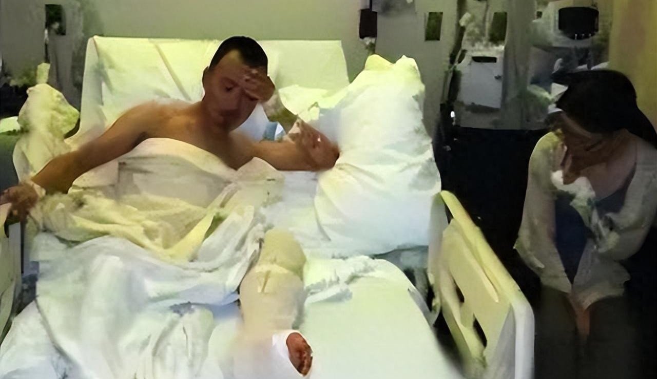 "恨国夫妇"舒炜王思,嫌弃国内医药费贵,出国遭美国教育