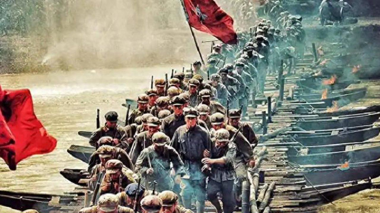 强渡大渡河:红军遇到困难,多亏此人引来神兵,后来他成为副总理