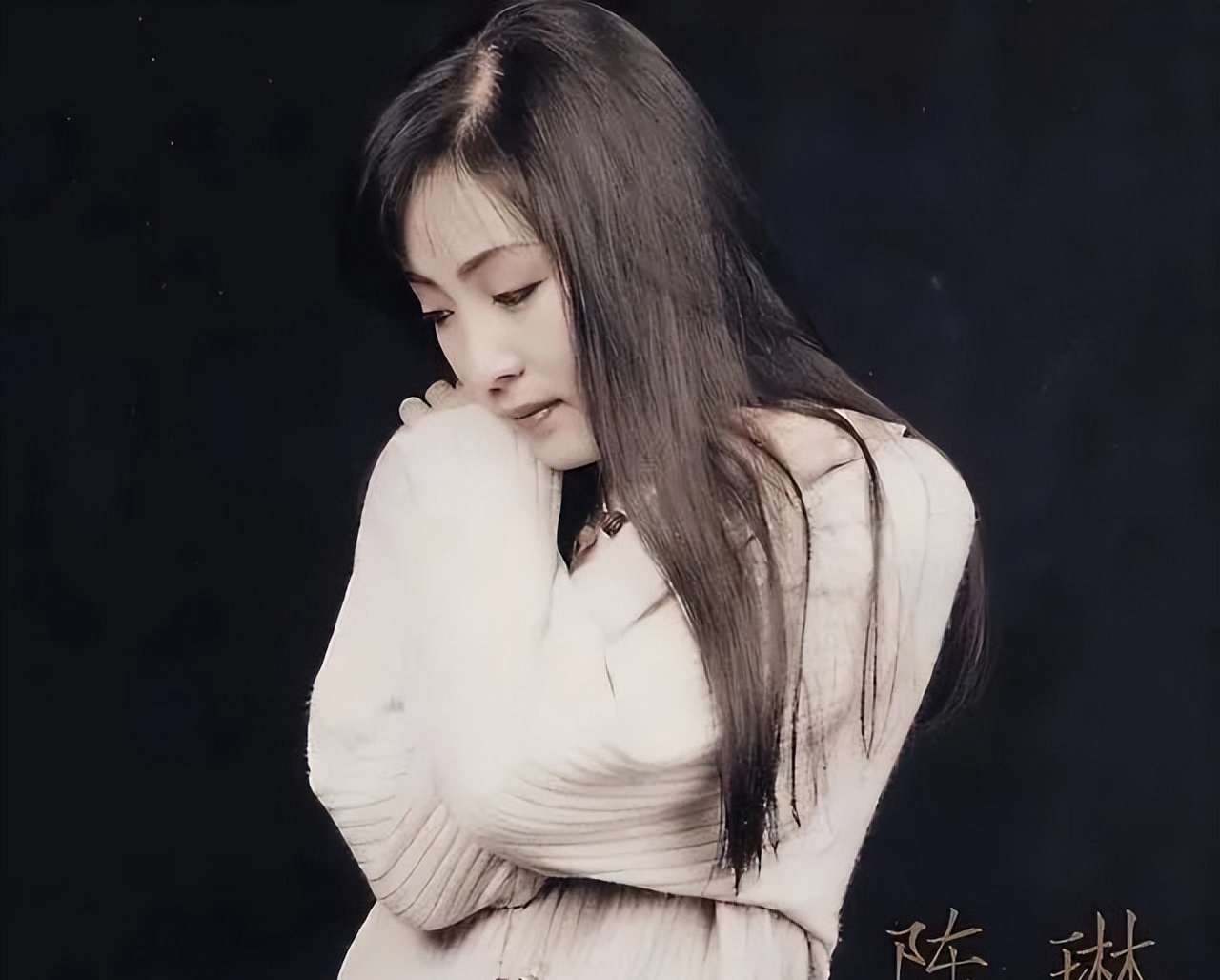 一代歌后陈琳:为何要在前夫生日当天跳楼自杀?