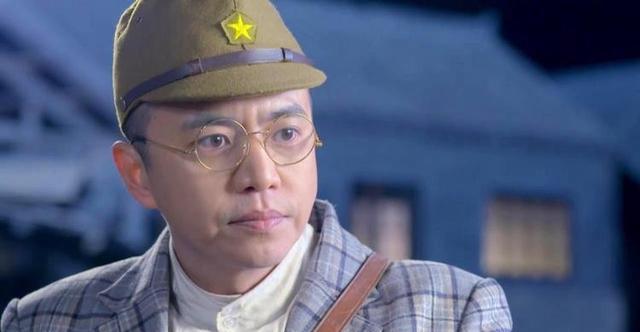 侦查员文国才被捕,刑讯室内,不料日军翻译官却说不要暴露