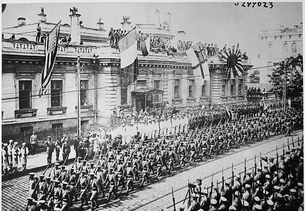 绿军将领马赫诺:无私的劳动知识分子万岁!乌克兰社会革命万岁!