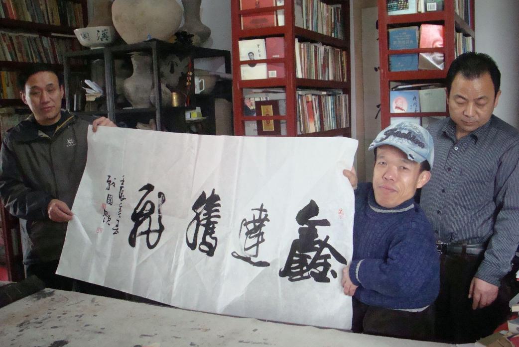 许战国:身高不足一米一的他,如何用书法征服世界?