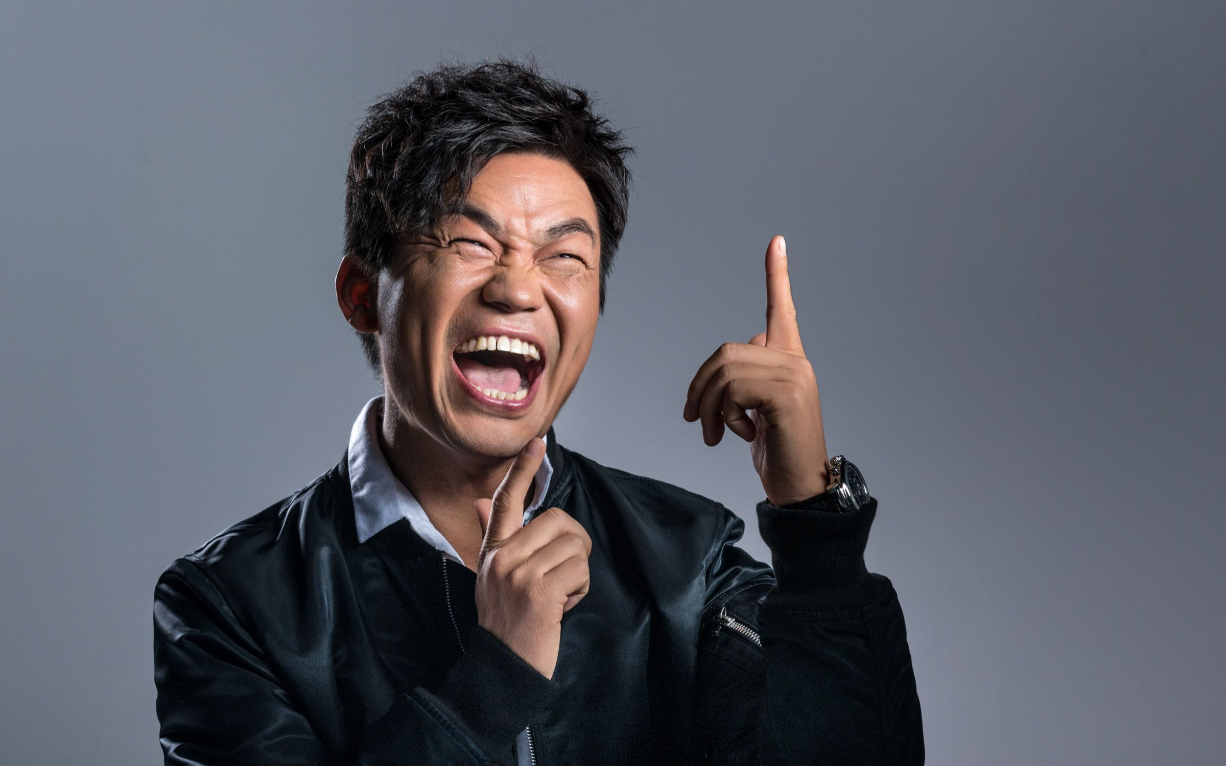 王宝强儿子长大了,14岁王子豪身材高大比爸爸帅,侧颜酷似母亲