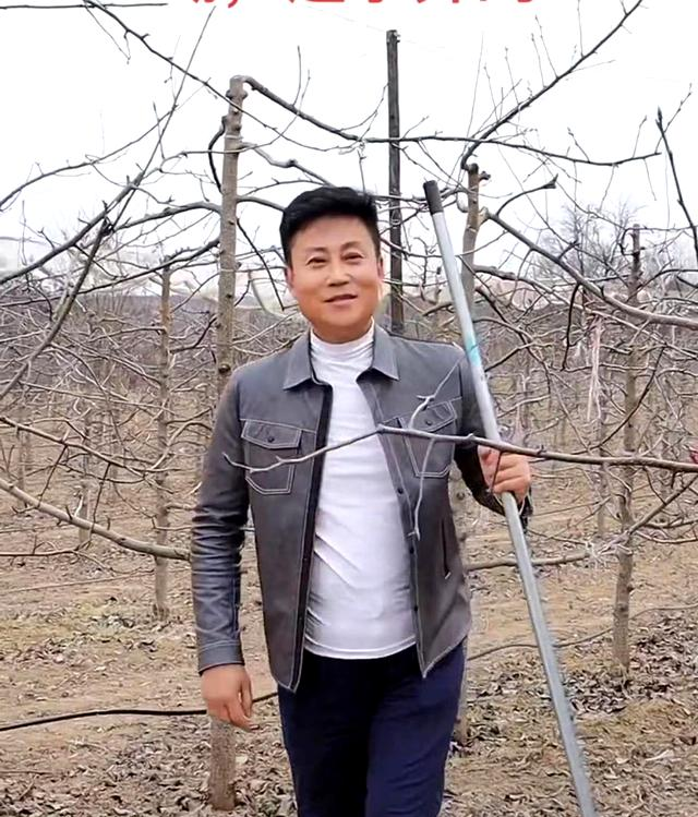 歌手耿为华:我这辈子做过最后悔的事,就是娶了小14岁女粉丝为