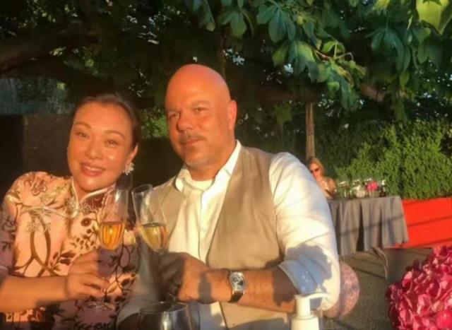 史可与黄小茂离婚26年,回看两人现状,才明白分手真相