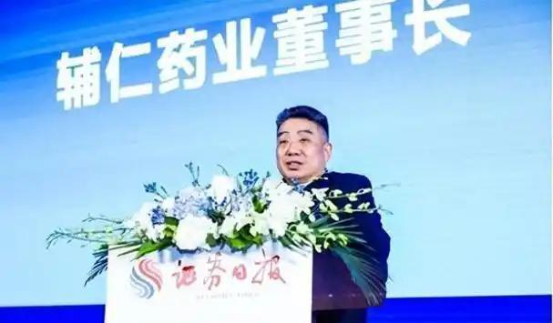 河南首富朱文臣:被称铁公鸡,一次分红却遭覆灭,18亿不翼而飞?