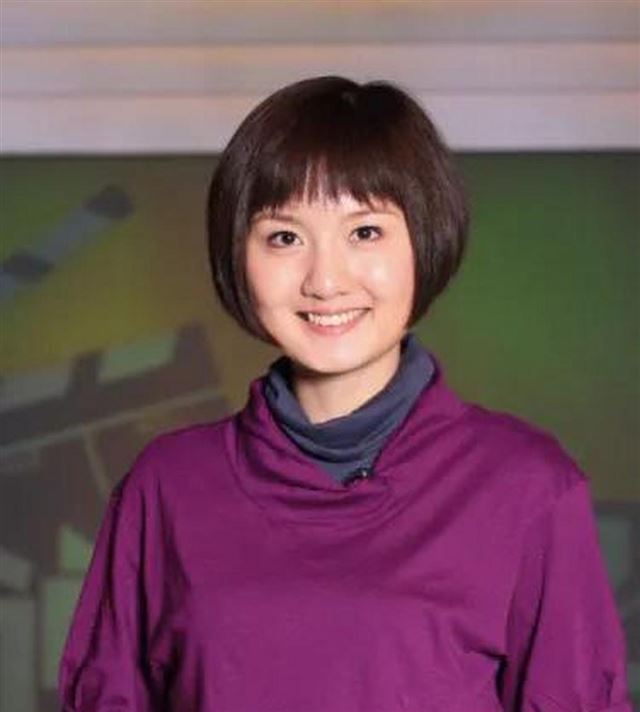 "玻璃美人"蒋小涵:嫁圈外老公 36岁大龄生子,如今怎么样了