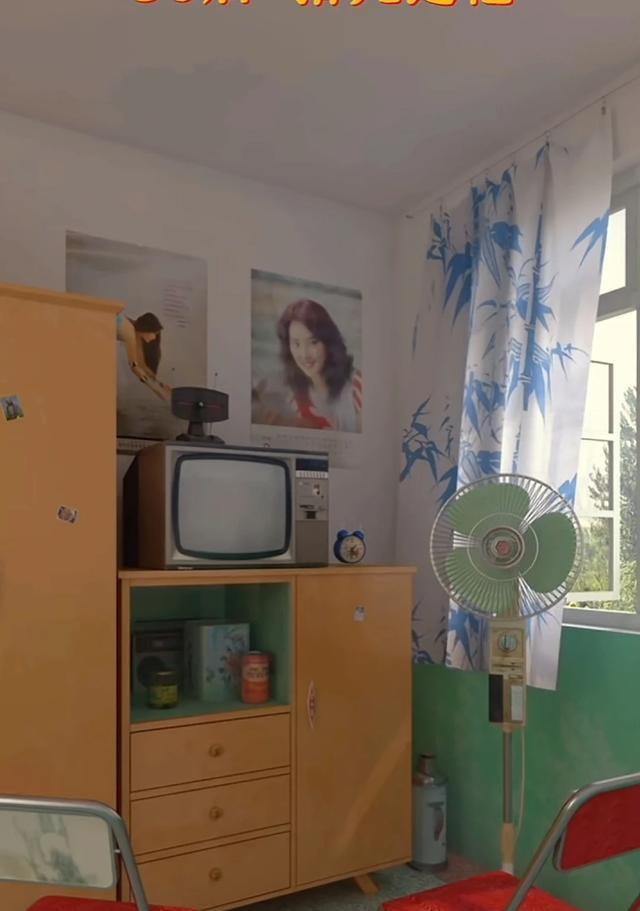 一组老照片,带我们回到80年代,这些40年前的场景,你还记得吗?