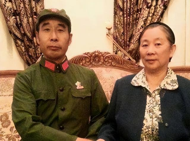 2022年林立衡丈夫病逝,终年80岁,只有副总理陶铸之女送了花圈