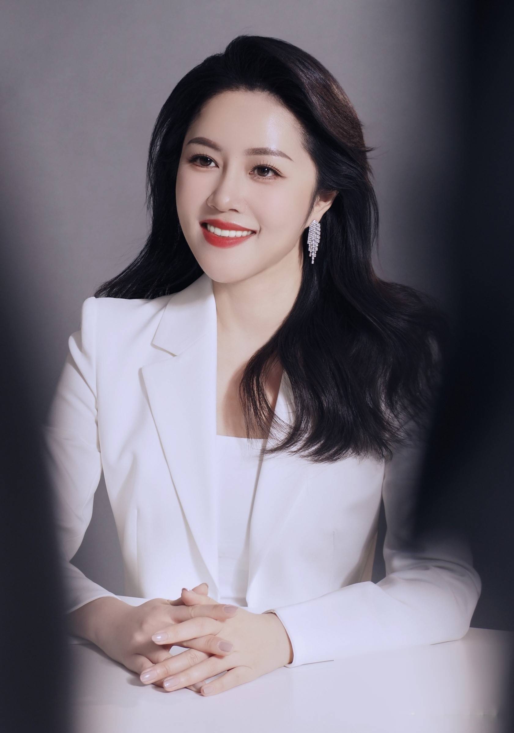 全国34省市电视台女主播大集合,你最爱谁?