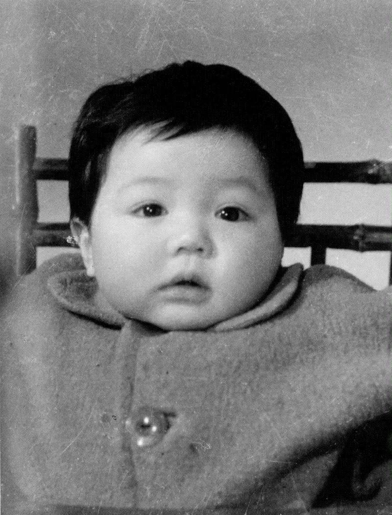 石小满:娶了圈外妻子,婚后生一子,美满幸福