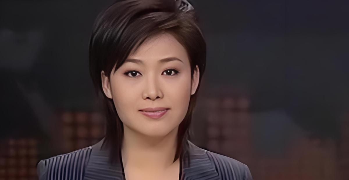 《新闻联播》主持人郑丽今年几岁?(中央电视台新闻联播主持人郑丽多大年龄)