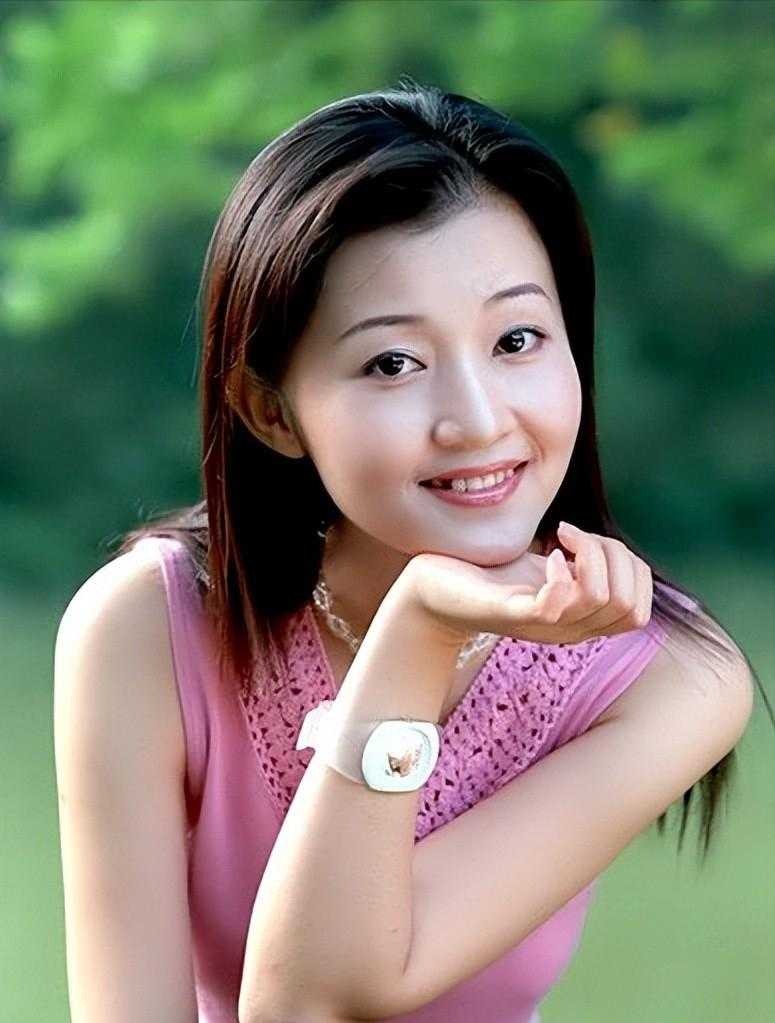 广西电视台12位美女主持人,个个貌美,才华与颜值并存