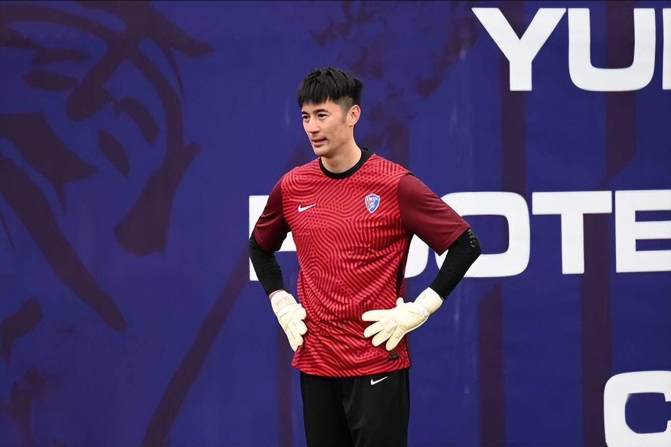 成都蓉城零出场后加盟云南玉昆,耿晓峰新征程惹球迷热议