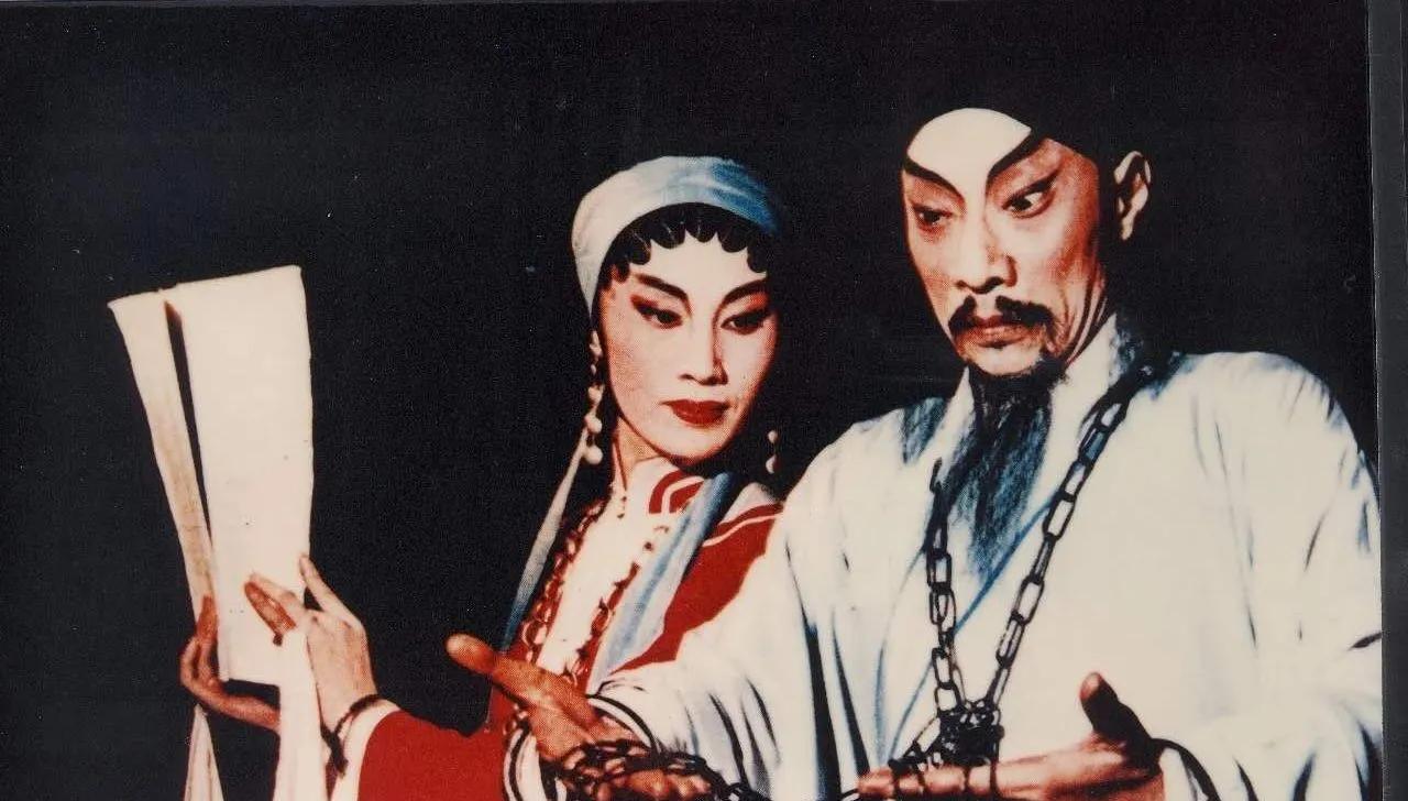 周总理钦点:马师曾,红线女主演粤语版《关汉卿》