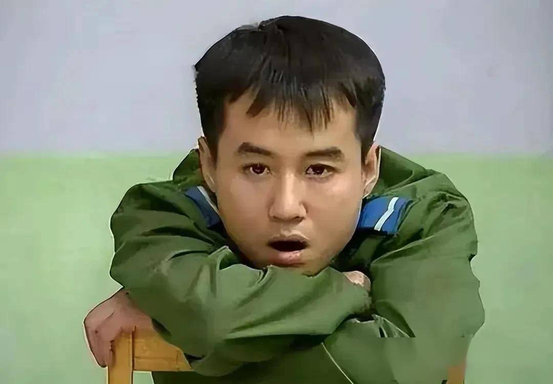 毛孩 47 岁为国家一级演员,76 岁母亲是老戏骨且更红!