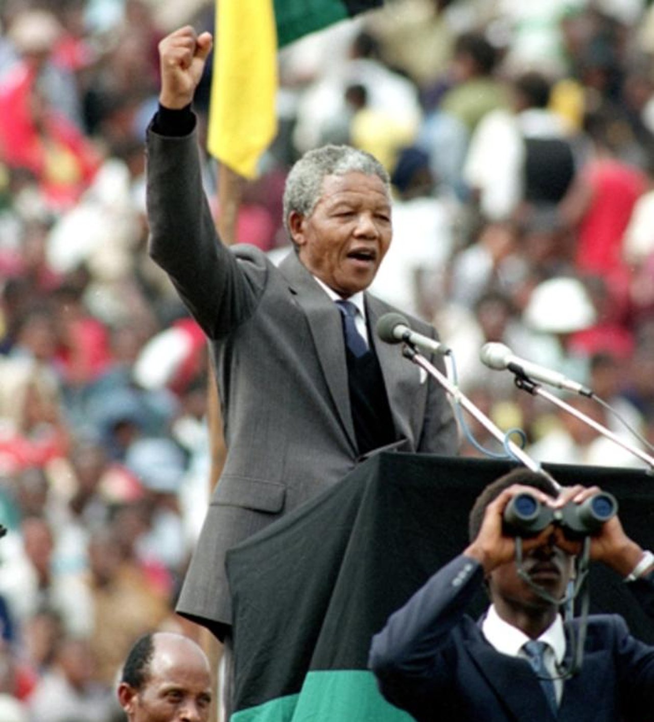 南非从富裕到贫穷,只因曼德拉,这位伟人做了哪些事