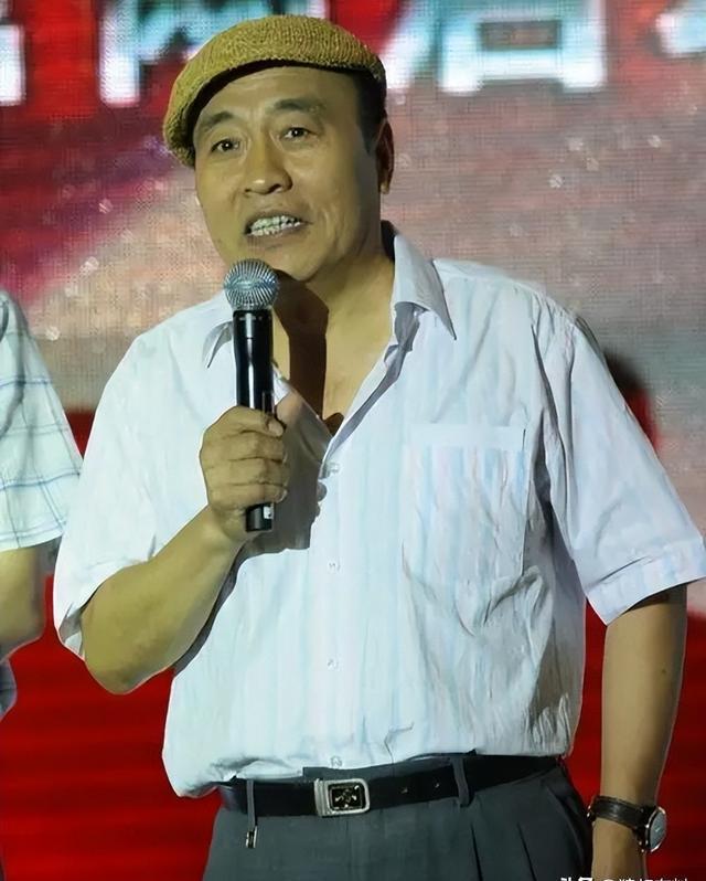 演员王伍福:一生只演朱老总,从不走穴,康克清见他后激动得落泪