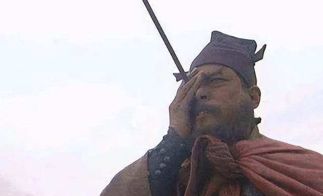 晁盖在下山攻打曾头市时,就明白:自己已经指挥不动梁山人马了