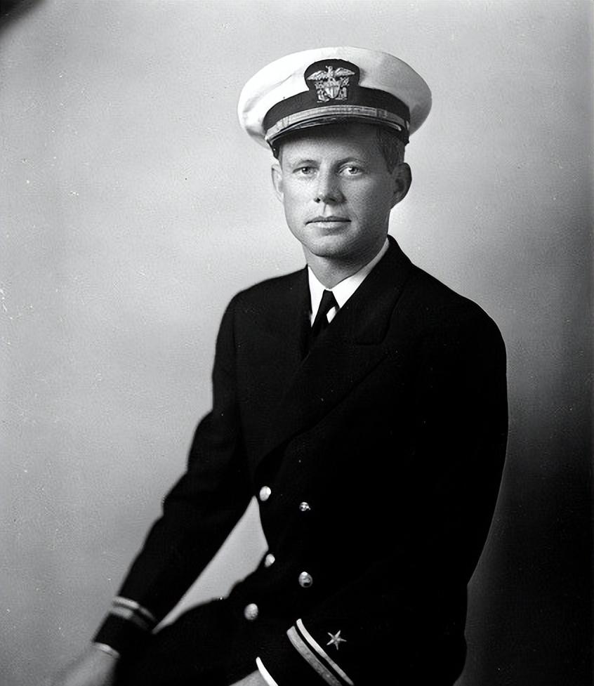 肯尼迪最年轻总统,风流韵事不断,他的传奇究竟是怎样炼成的?