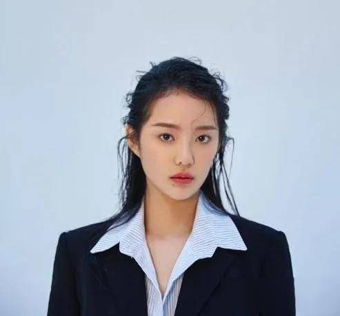 看短剧女王徐艺的真正逆袭路