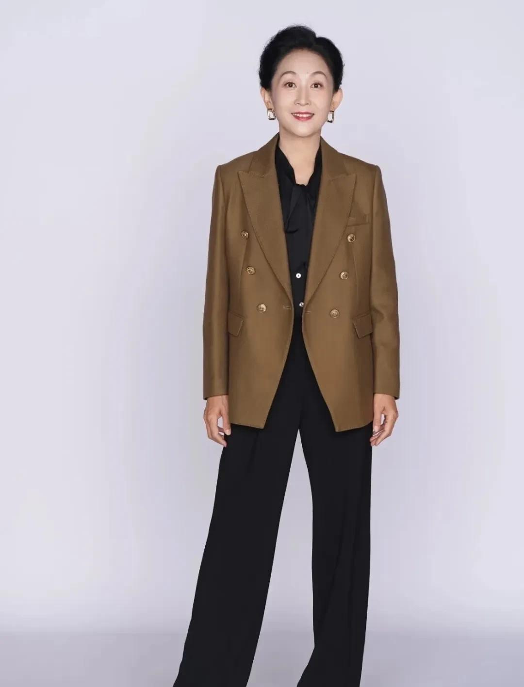 不医美不过度装扮自然老去的陈瑾和奚美娟真美