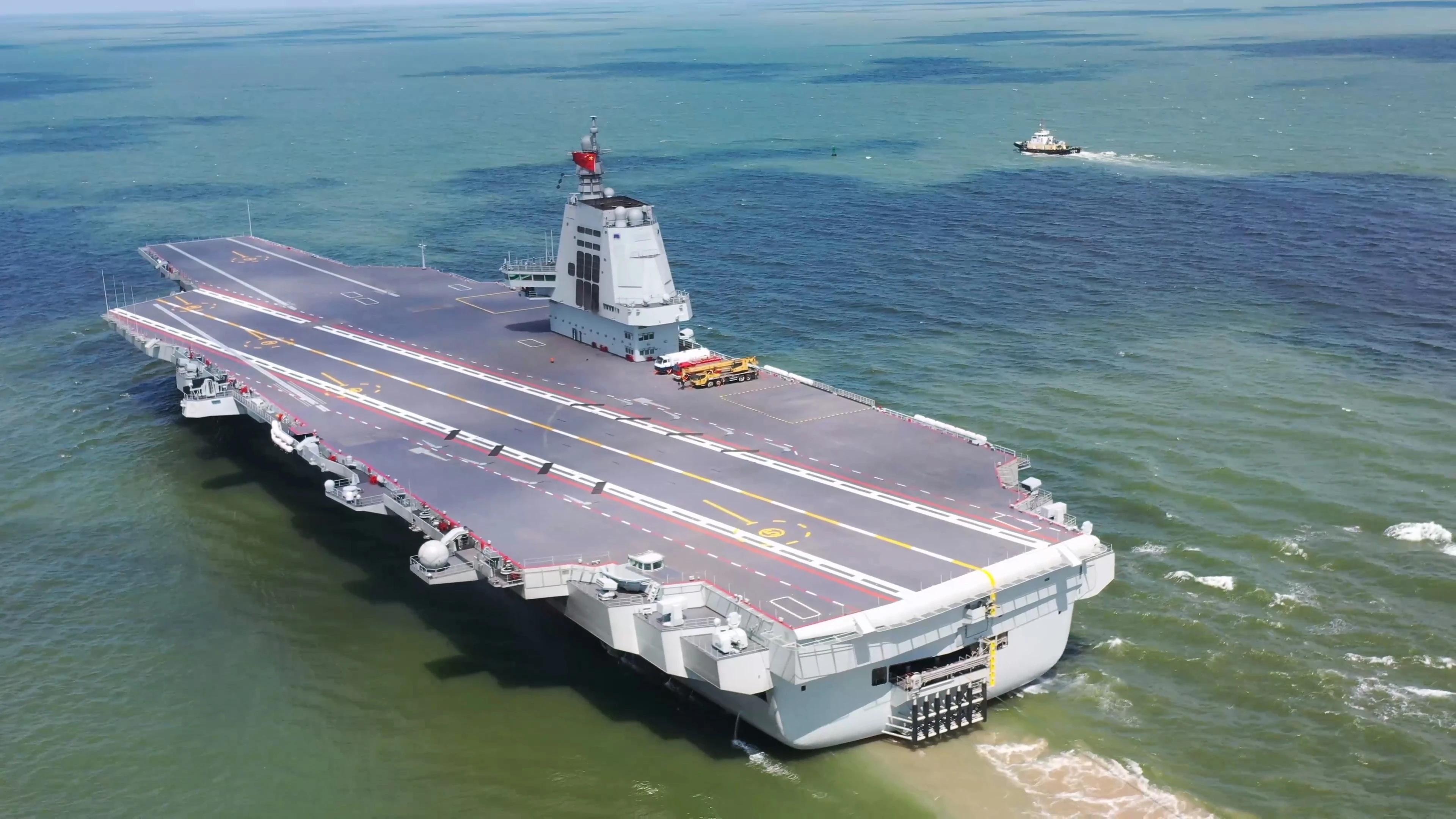 卫星侦测003航母青岛开建!三条电磁弹射核动力,排水量11万吨?