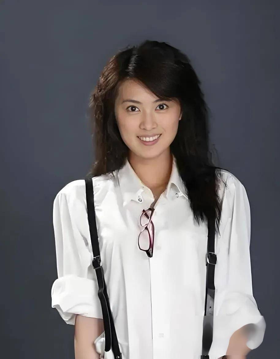 聚光灯外,演员王文娜找寻人生剧本