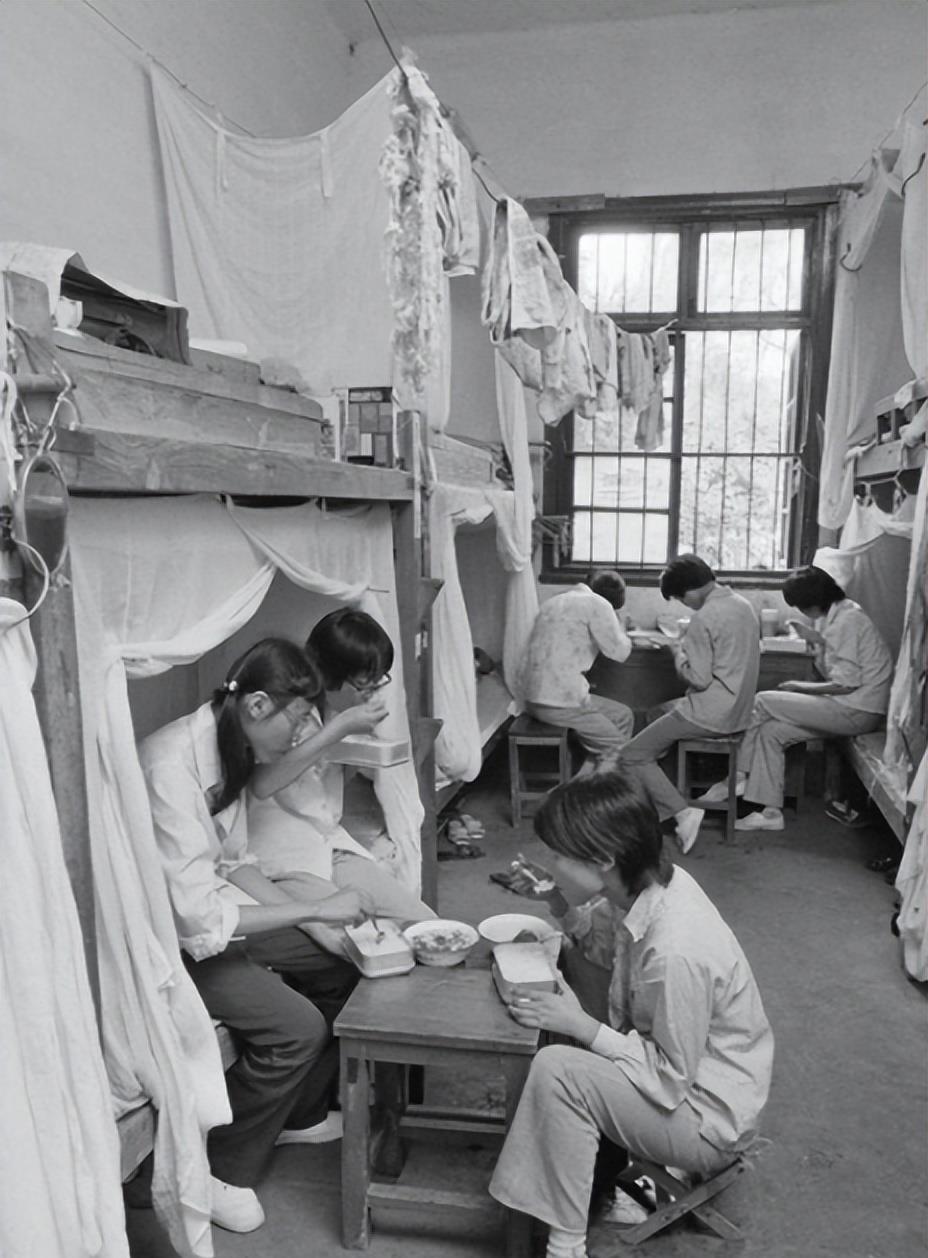 1958年公安部首次处理盗窃重大案件,经过半年未能侦破