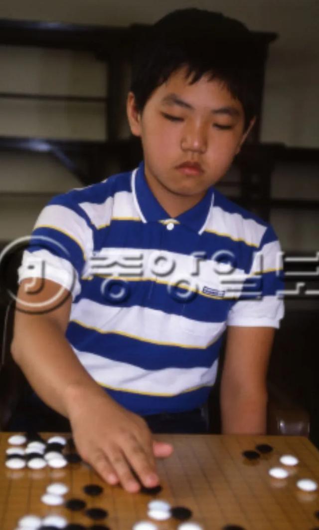 一代围棋天才李昌镐,为何会被其恩师曹熏铉骂为"白痴"?