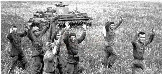 基辅战役:人类战争史上最大围歼战,80个师被全歼,65万苏军被俘