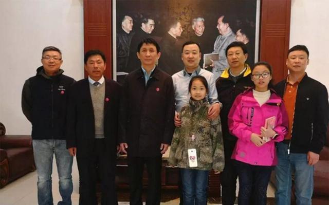 李讷儿子王效芝结婚,证婚人刘源:我们今人,必须力保先辈的成功