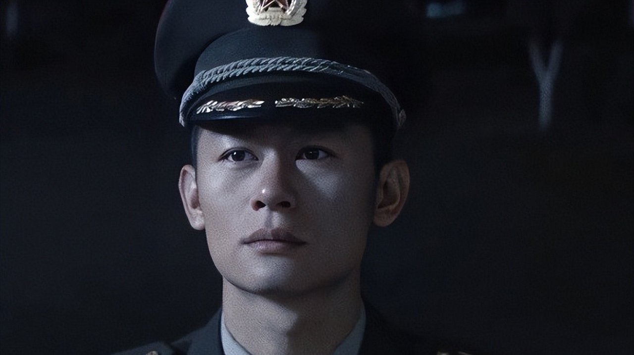 演员李健:42岁凭借《狂飙》走红,但最让人羡慕的是他偶像剧婚姻