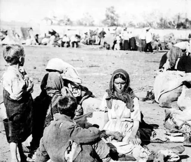 100年前,20万白俄难民逃亡到中国,后代骄傲的说:我们是中国人