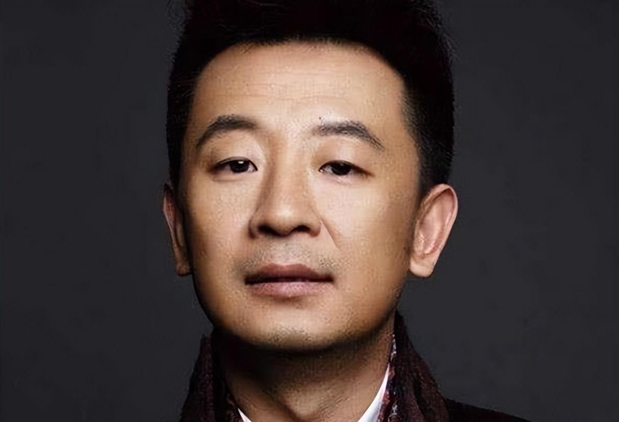 演员曲栅栅:嫁给出狱后的黄海波,愿意照顾丈夫10年,现状如何?