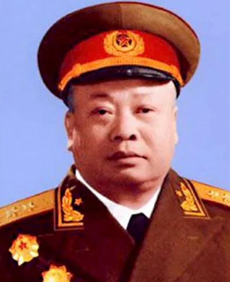 罗荣桓助手赖传珠上将授衔,儿子娶了罗荣桓女儿