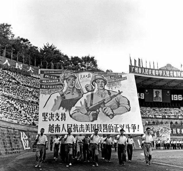 1965年6月铁道兵,工程兵及高炮部队组建一,二,三支队援越抗美