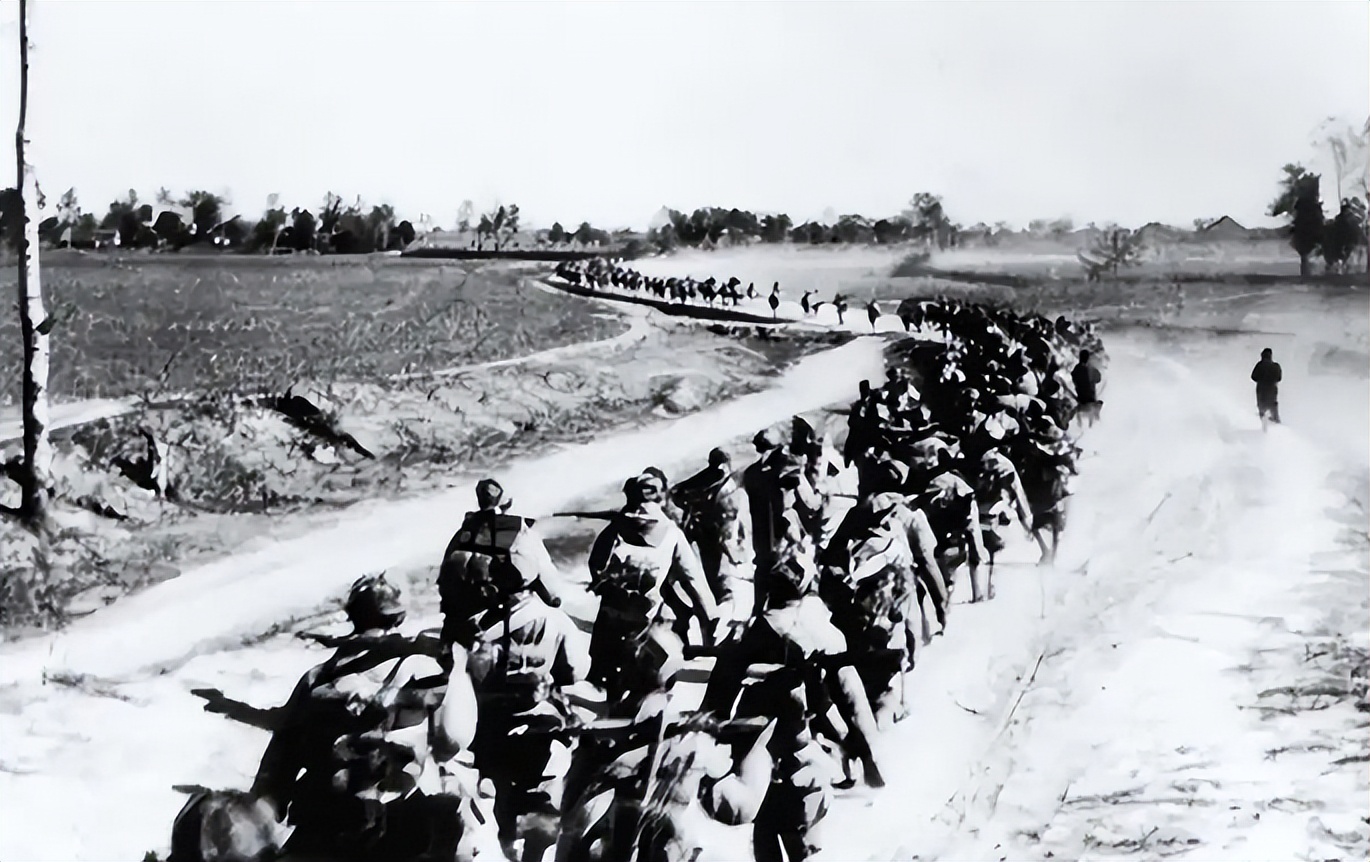 淮海战役:农民送弹药,奇遇带回一车神秘物资