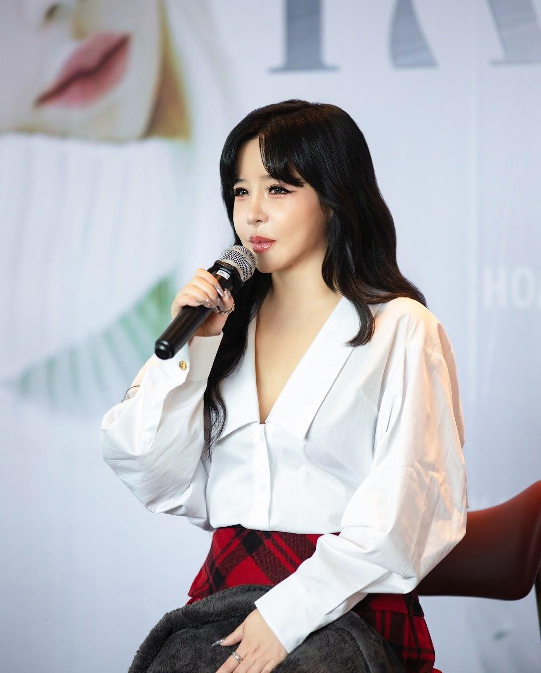 朴春称李敏镐为我的丈夫,引发外界忧虑:这些年来承受过多