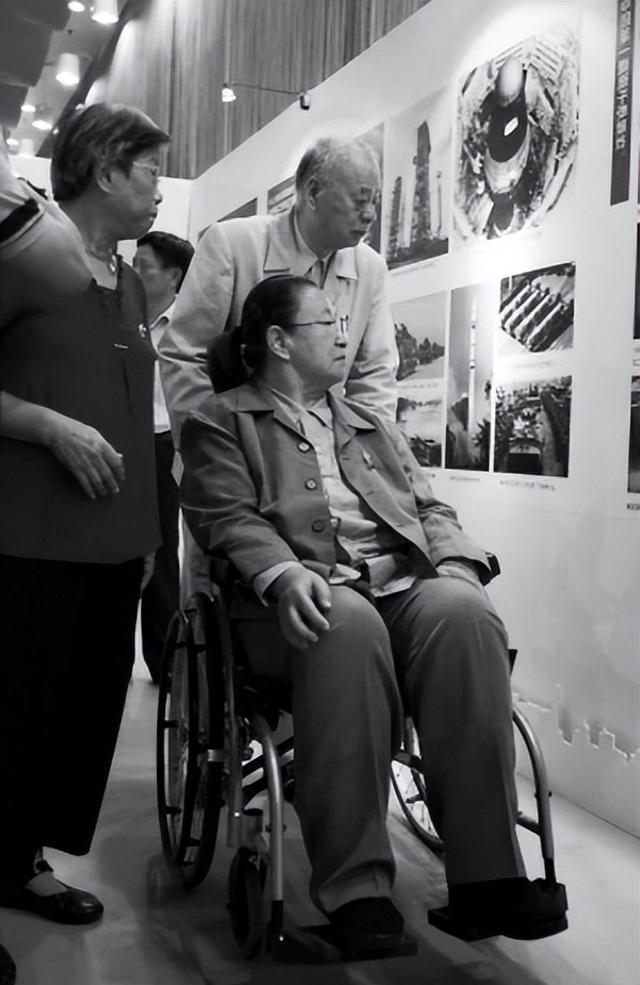 李讷儿子王效芝婚礼上,刘源证婚:我们今人,必须力保先辈的成功