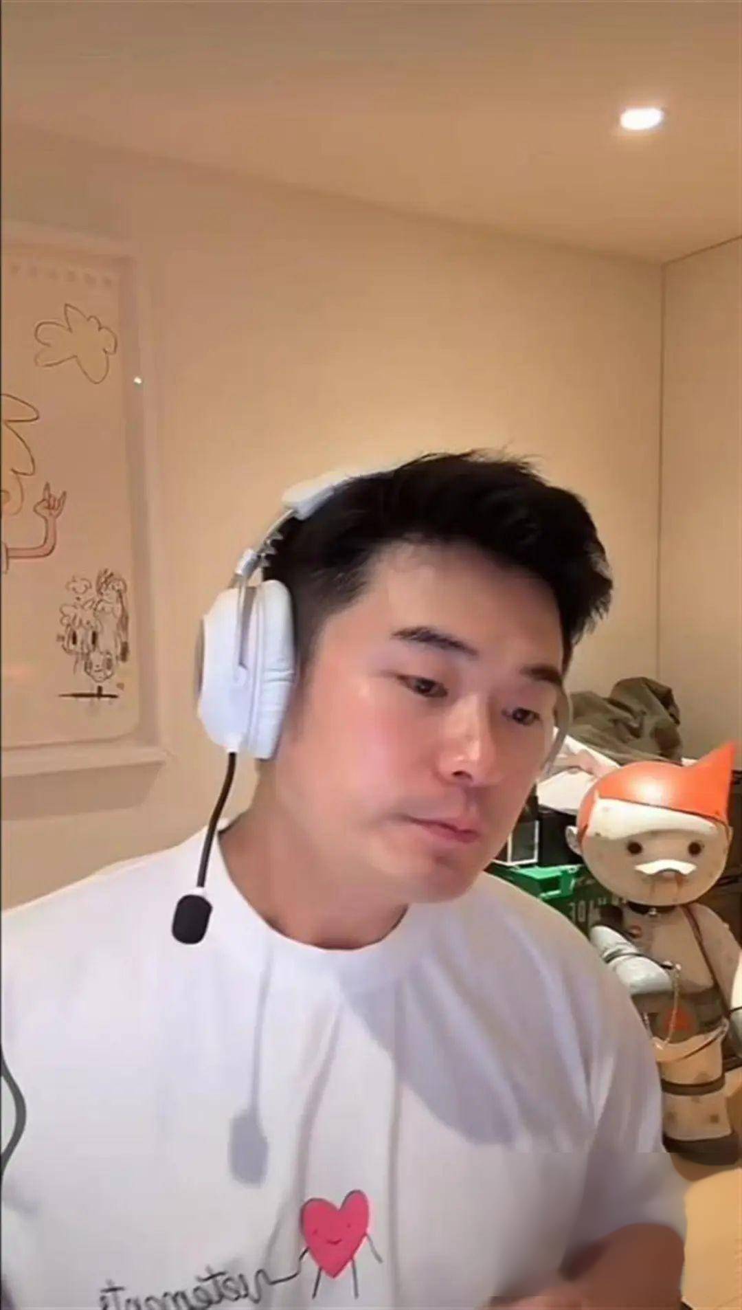 陈赫喊冤游戏都忙不过来哪有闲心管鹿晗关晓彤八卦