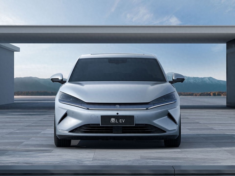 比亚迪秦l ev官图!新能源设计潮流