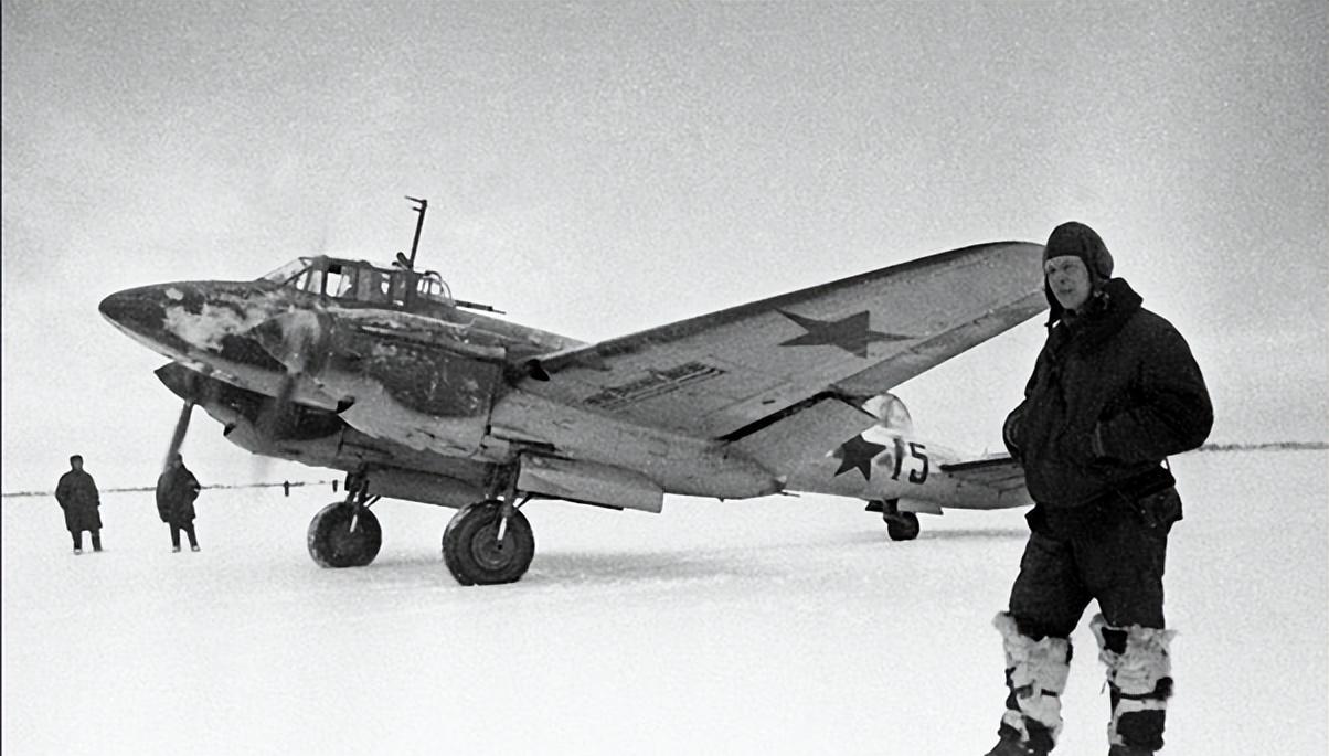 二战苏联被低估的战机:pe-2"佩什卡"