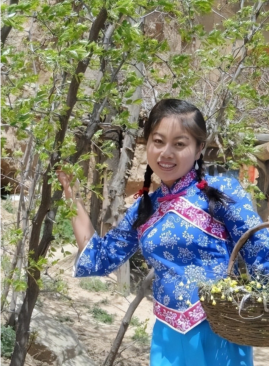 崔苗星光大道追梦路:120万投入换何结果?